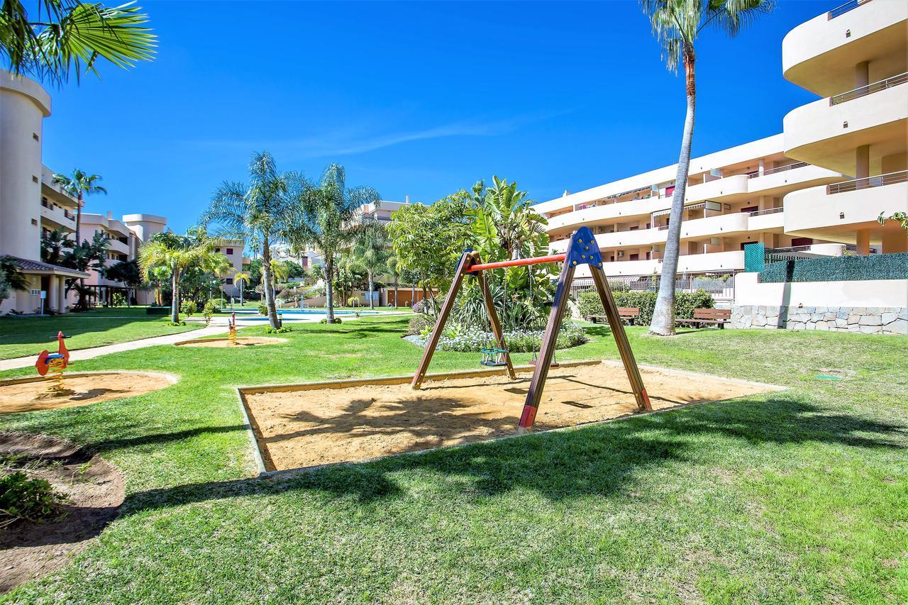 Lets In The Sun Blue Cala Apartment La Cala De Mijas Exterior photo
